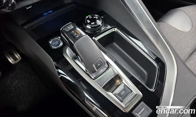 Peugeot 3008 2017 1.6 АКПП, миниатюра 9 Peugeot 3008 2017 1.6 АКПП, миниатюра 9