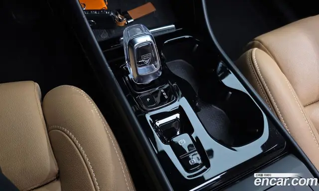 Volvo XC40 2022 2.0 АКПП, миниатюра 11