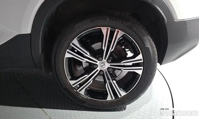 Volvo XC40 2022 2.0 АКПП, миниатюра 6
