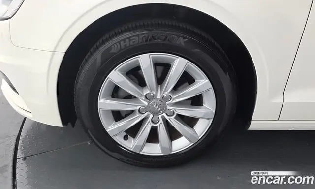 Audi A3 2015 1.6 АКПП, миниатюра 5