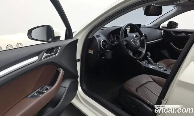 Audi A3 2015 1.6 АКПП, миниатюра 10