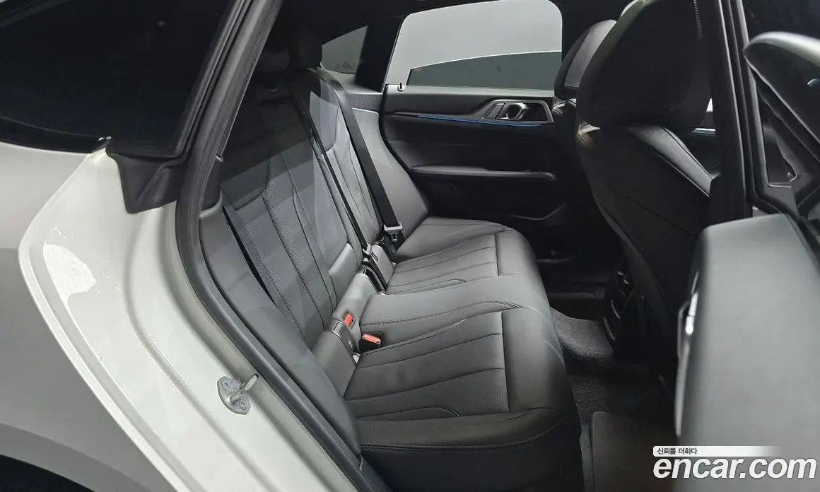 BMW i4 2022 0.2 АКПП, фото 17