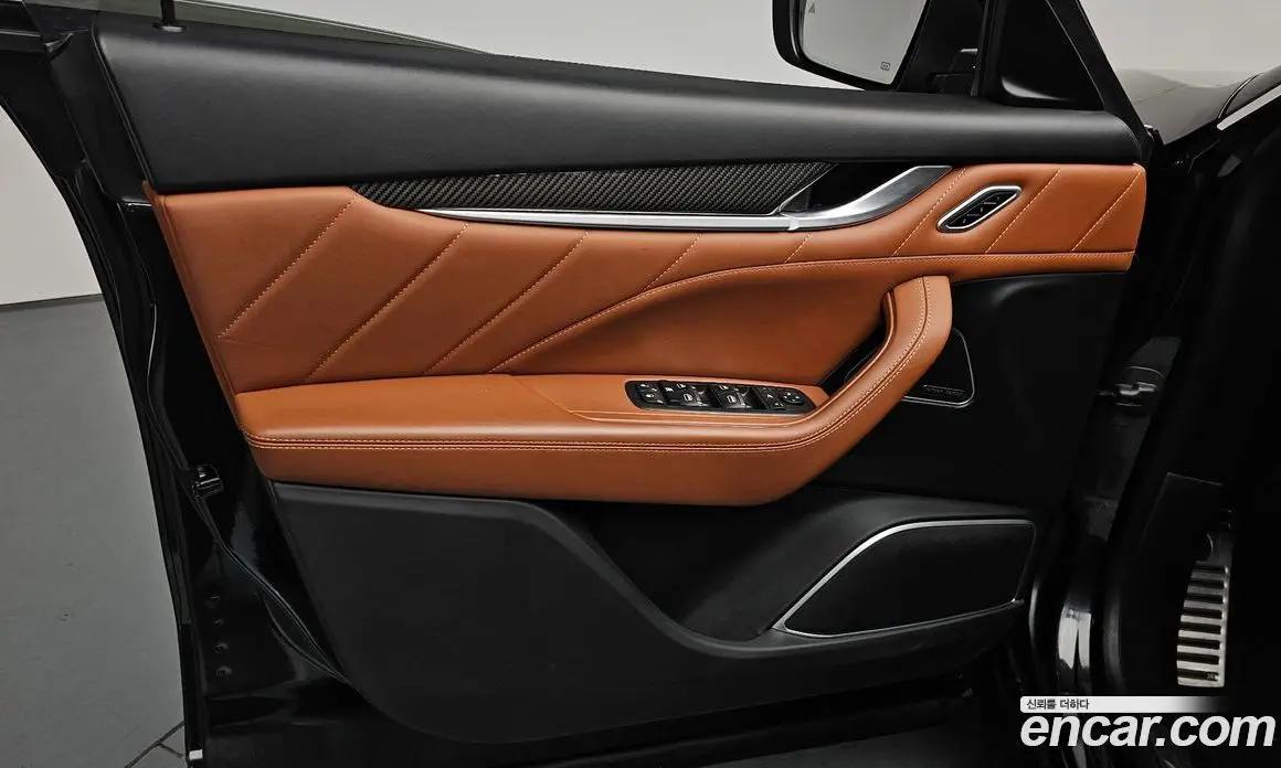 Maserati Levante 2019 3.0 АКПП, фото 13 Maserati Levante 2019 3.0 АКПП, фото 13