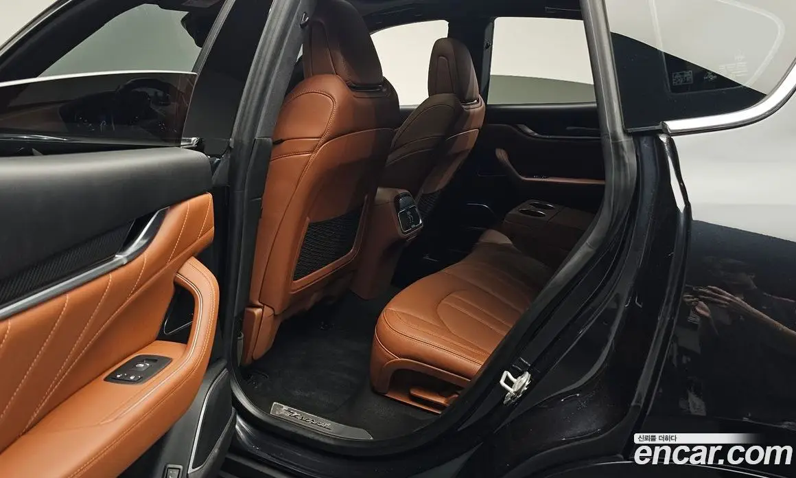 Maserati Levante 2019 3.0 АКПП, фото 15 Maserati Levante 2019 3.0 АКПП, фото 15