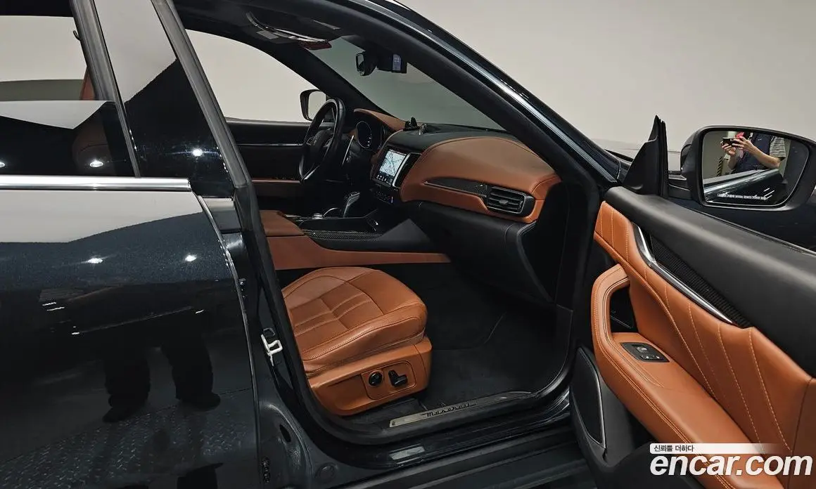 Maserati Levante 2019 3.0 АКПП, фото 16 Maserati Levante 2019 3.0 АКПП, фото 16