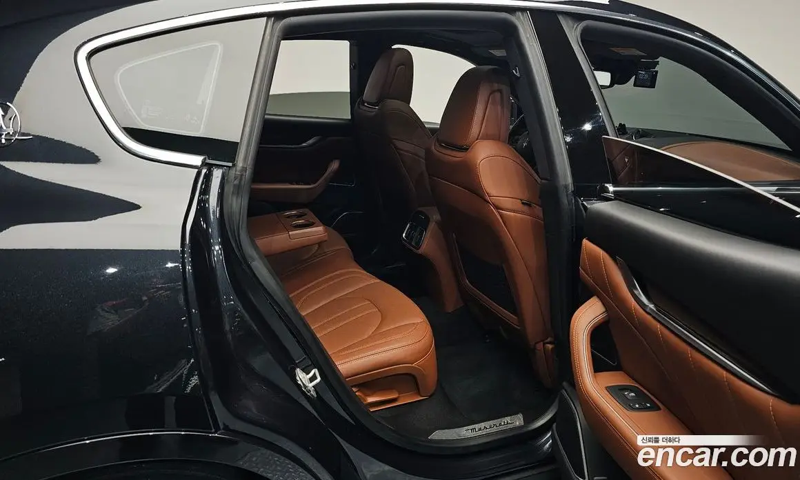 Maserati Levante 2019 3.0 АКПП, фото 17 Maserati Levante 2019 3.0 АКПП, фото 17