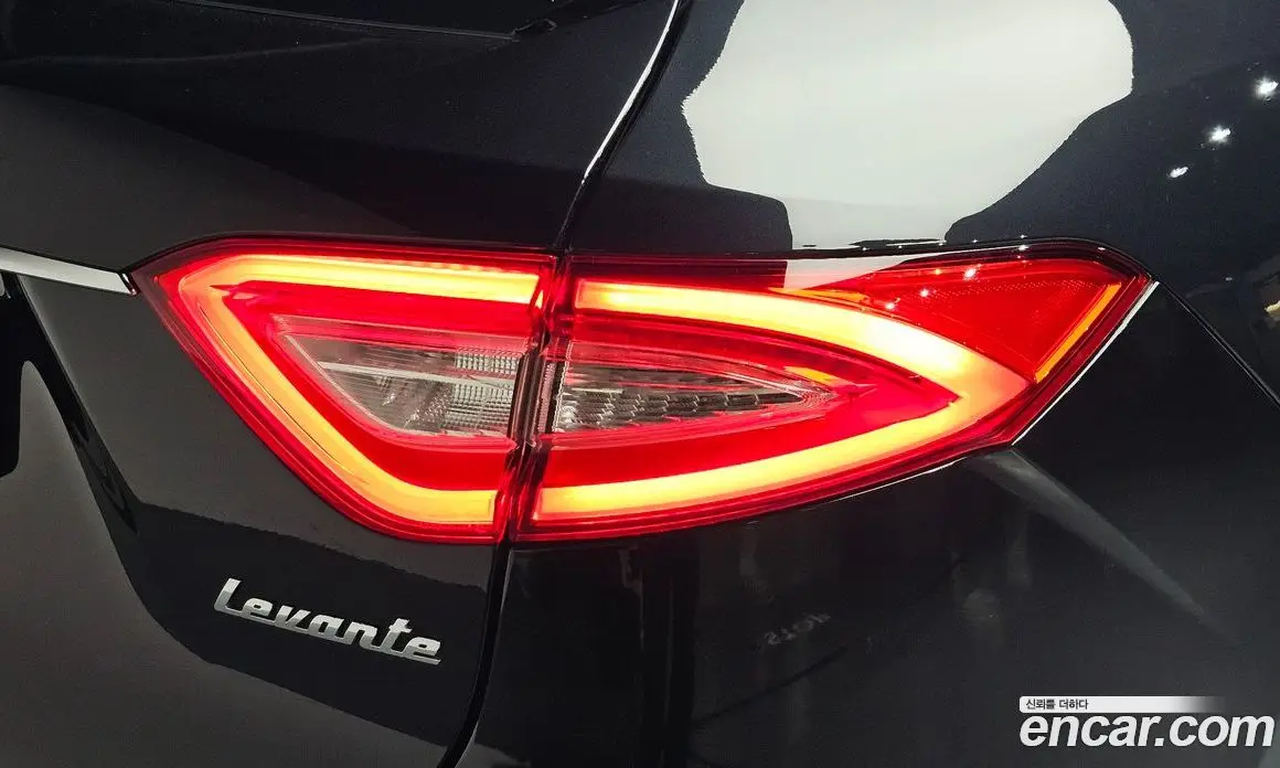Maserati Levante 2019 3.0 АКПП, фото 8 Maserati Levante 2019 3.0 АКПП, фото 8
