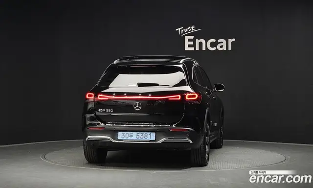 Mercedes-Benz EQA 2023 0.2 АКПП, миниатюра 3