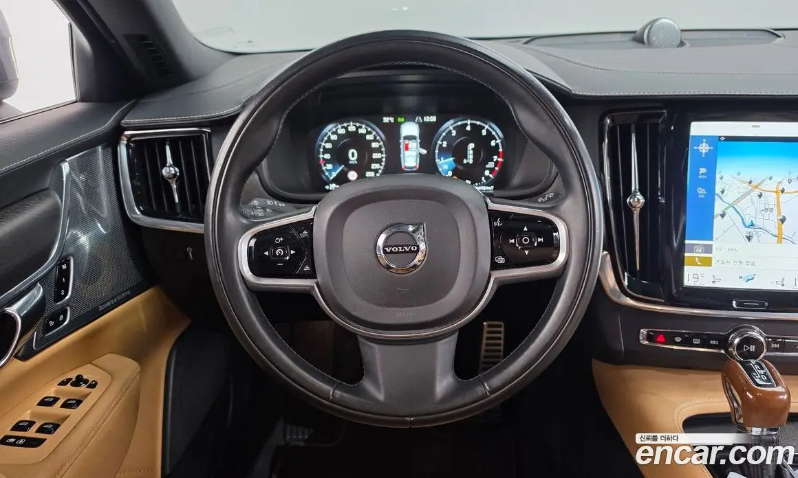 Volvo V90 2018 2.0 АКПП, фото 13