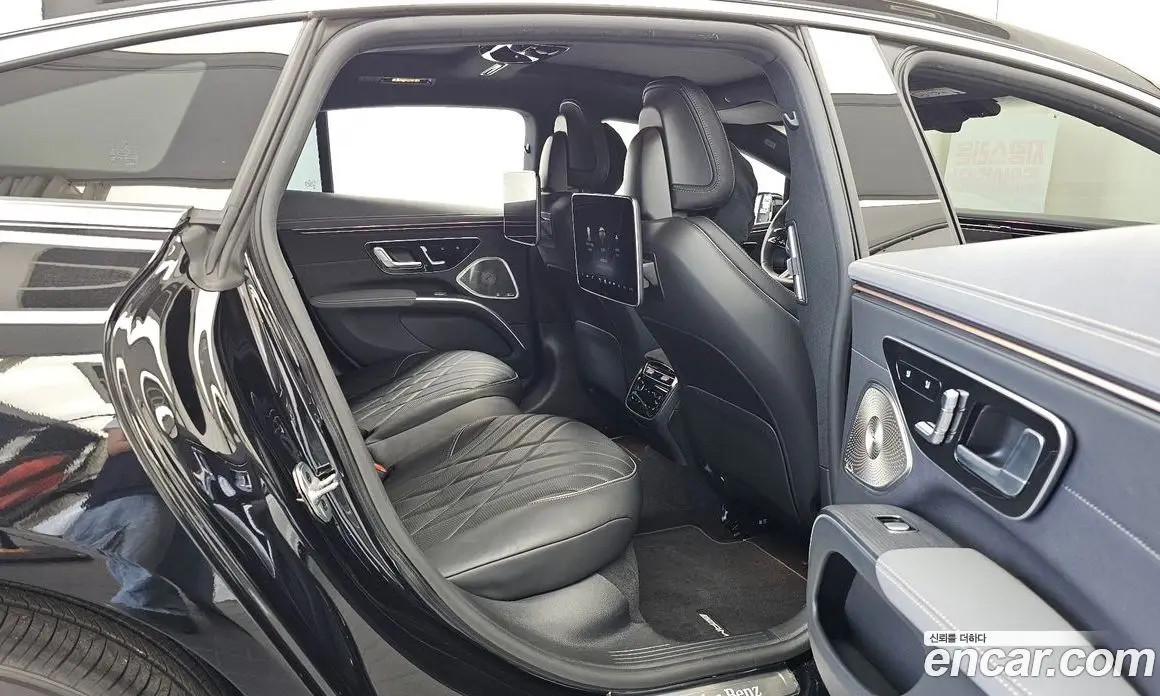 Mercedes-Benz EQS 2023 0.3 АКПП, фото 18