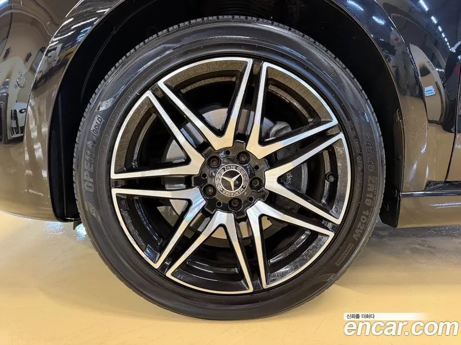 Mercedes-Benz V-Class 2022 1.9 АКПП, фото 5