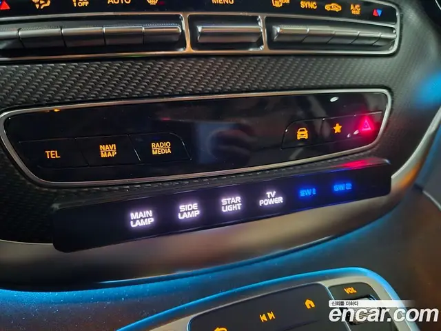 Mercedes-Benz V-Class 2023 2.2 АКПП, миниатюра 12