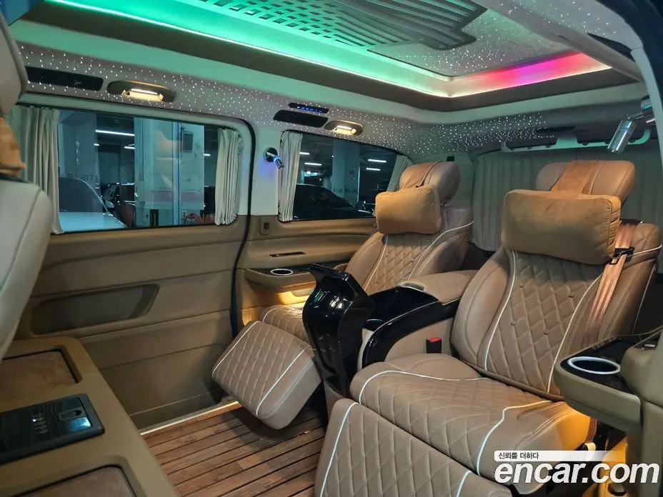 Mercedes-Benz V-Class 2023 2.2 АКПП, фото 18