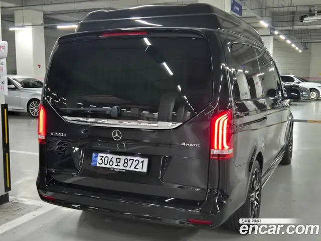 Mercedes-Benz V-Class 2023 2.2 АКПП, миниатюра 3