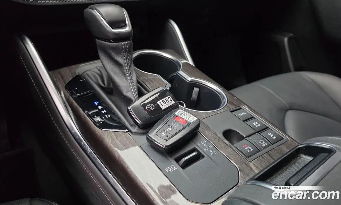 Toyota Highlander 2023 2.5 АКПП, фото 12 Toyota Highlander 2023 2.5 АКПП, фото 12