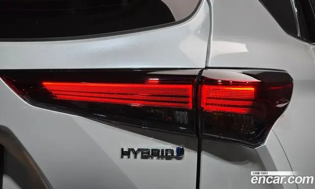 Toyota Highlander 2023 2.5 АКПП, миниатюра 9 Toyota Highlander 2023 2.5 АКПП, миниатюра 9