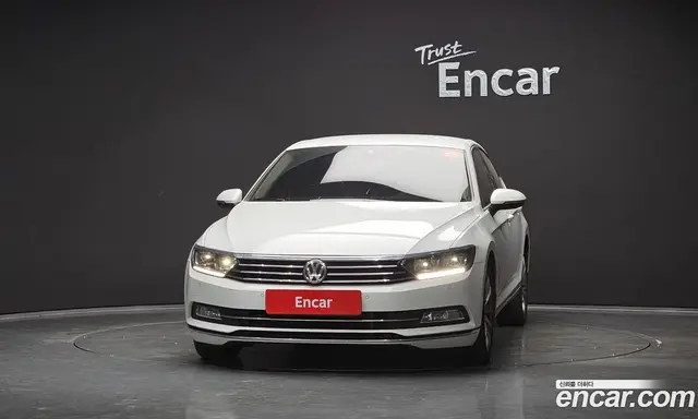 Volkswagen Passat 2018 2.0 АКПП, миниатюра 3 Volkswagen Passat 2018 2.0 АКПП, миниатюра 3