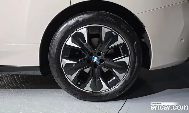 BMW iX 2025 0.3 АКПП, миниатюра 7