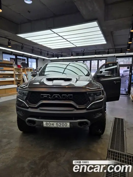 Dodge Ram Pick Up 2022 6.2 АКПП, миниатюра 3