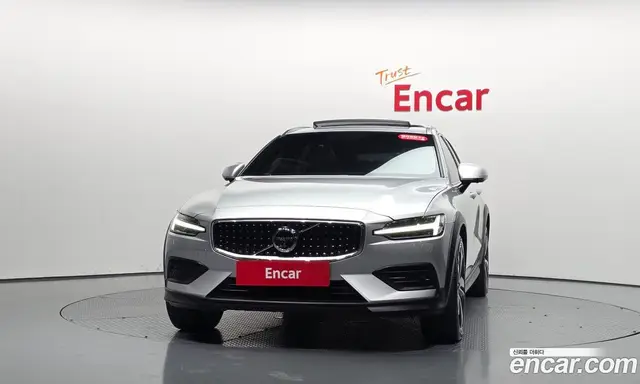 Volvo V60 2021 2.0 АКПП, миниатюра 2