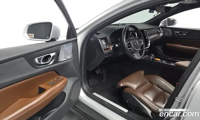 Volvo V60 2021 2.0 АКПП, миниатюра 12