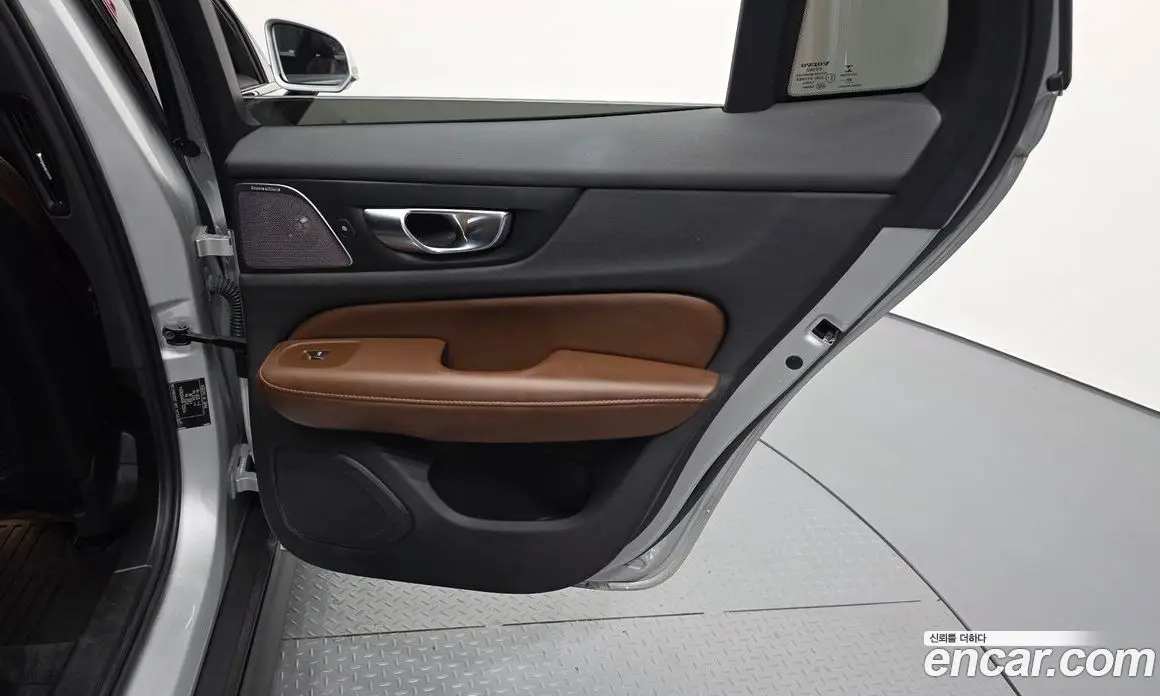 Volvo V60 2021 2.0 АКПП, фото 14