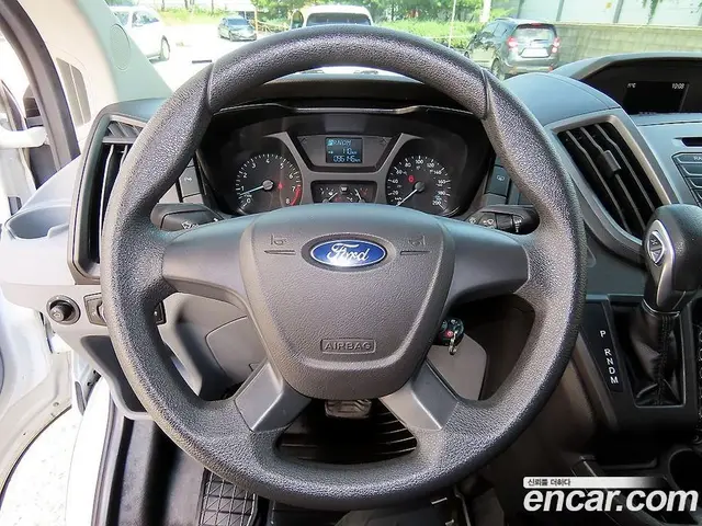 Ford Transit 2016 3.7 АКПП, миниатюра 9