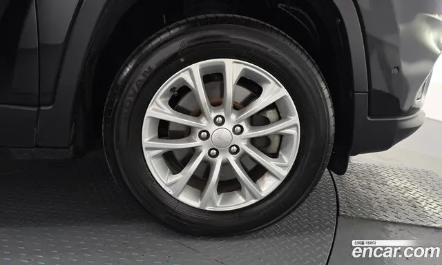 Jeep Cherokee 2019 2.4 АКПП, миниатюра 7 Jeep Cherokee 2019 2.4 АКПП, миниатюра 7