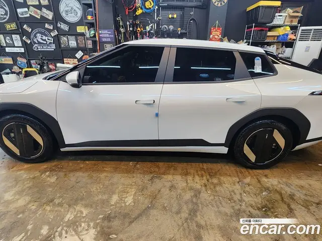 Kia EV4 2026 АКПП, миниатюра 3