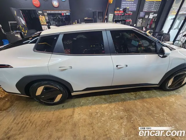 Kia EV4 2026 АКПП, миниатюра 7