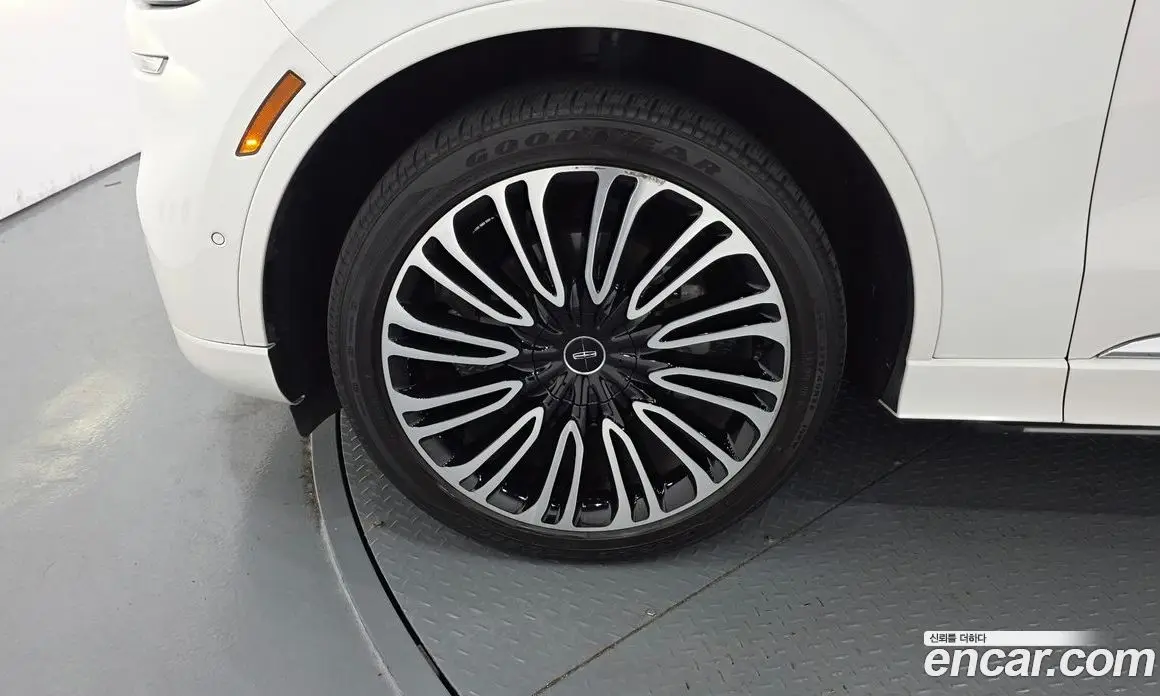 Lincoln Aviator 2022 3.0 АКПП, фото 5 Lincoln Aviator 2022 3.0 АКПП, фото 5