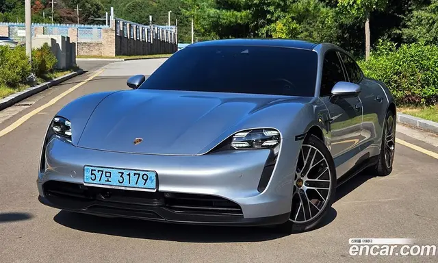 Porsche Taycan, 2022, 72 774 км