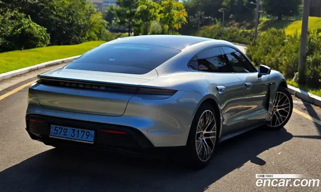 Porsche Taycan 2022 0.1 АКПП, миниатюра 2