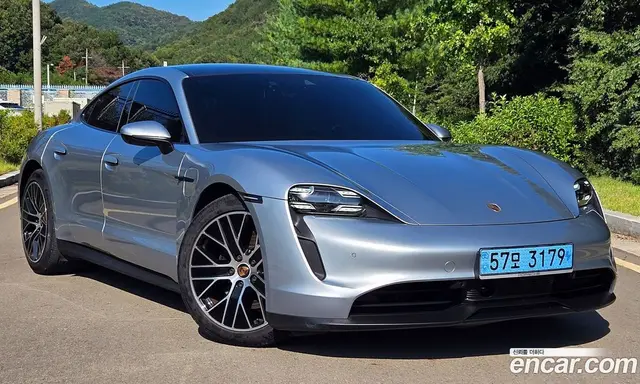 Porsche Taycan 2022 0.1 АКПП, миниатюра 5