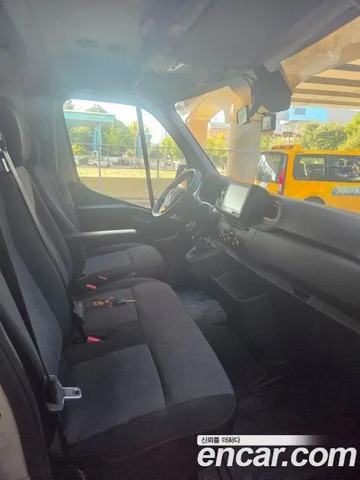 Renault (Samsung) Master 2020 2.3 робот, миниатюра 3