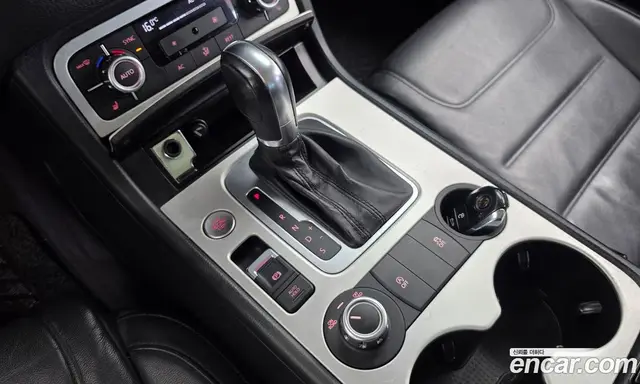 Volkswagen Touareg 2012 3.0 АКПП, миниатюра 9