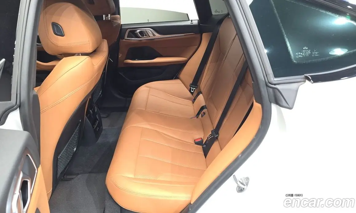 BMW i4 2022 0.2 АКПП, фото 17