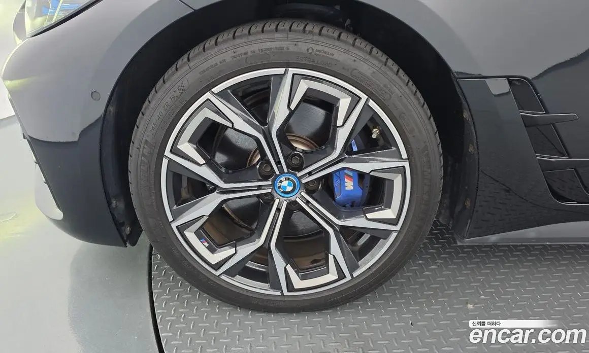 BMW i4 2023 0.2 АКПП, фото 5
