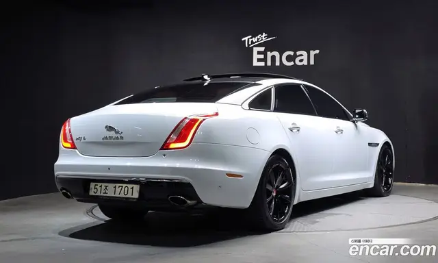 Jaguar XJ 2018 3.0 АКПП, миниатюра 2