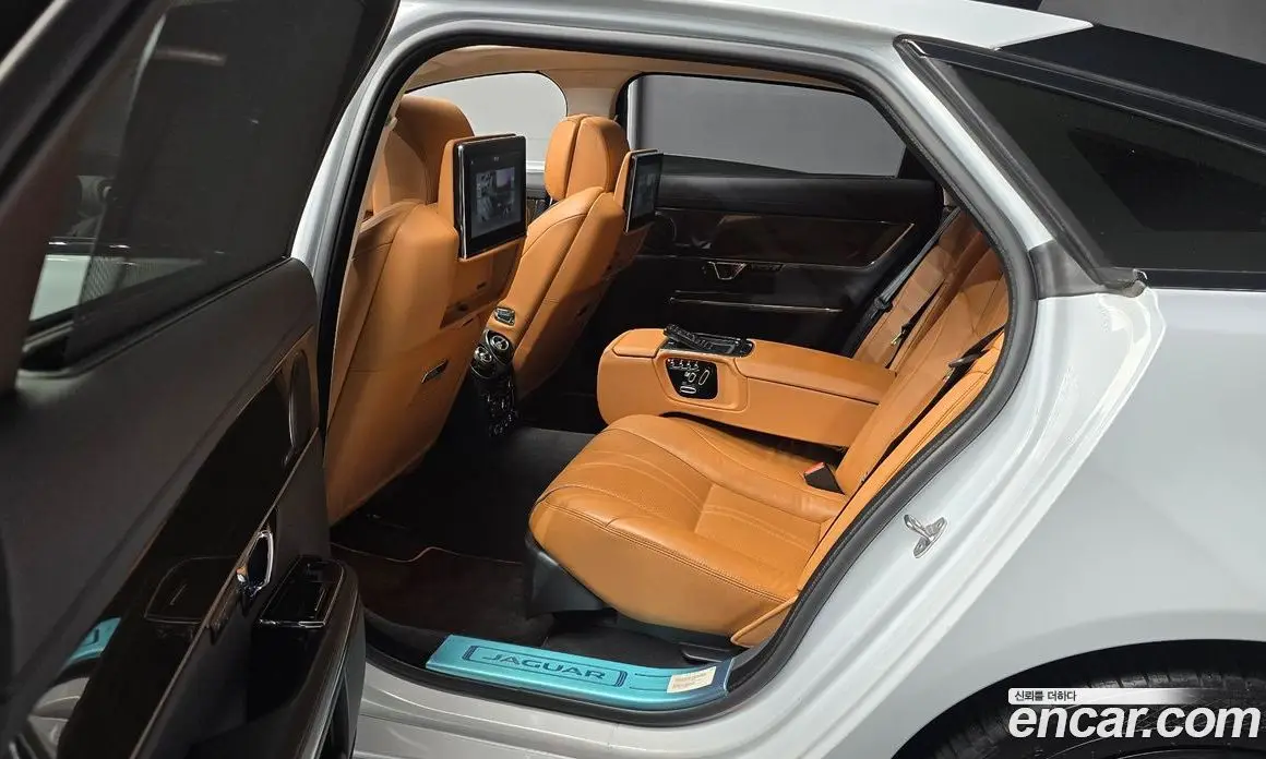 Jaguar XJ 2018 3.0 АКПП, фото 18
