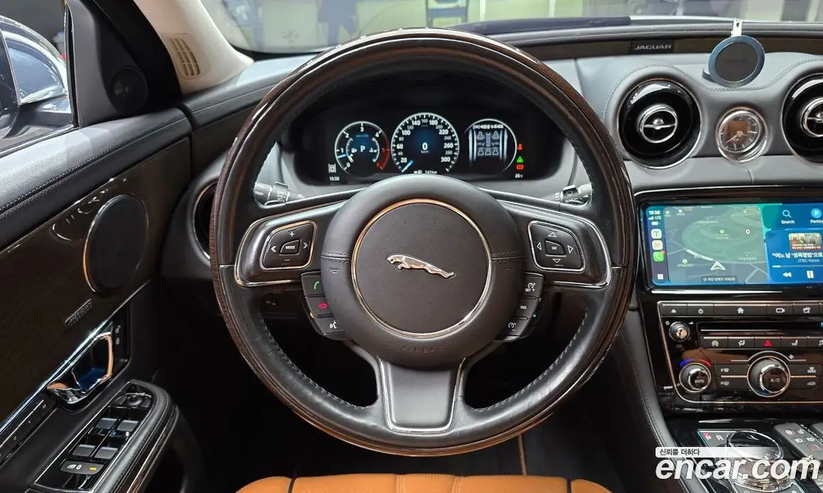 Jaguar XJ 2018 3.0 АКПП, фото 19