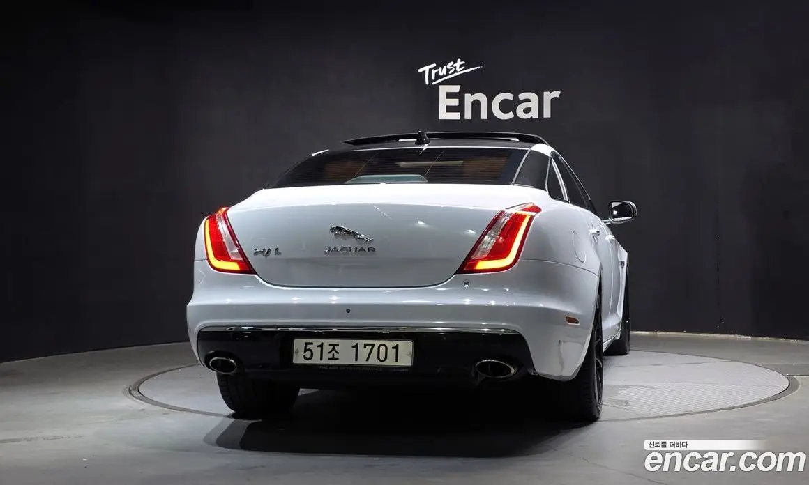 Jaguar XJ 2018 3.0 АКПП, фото 4