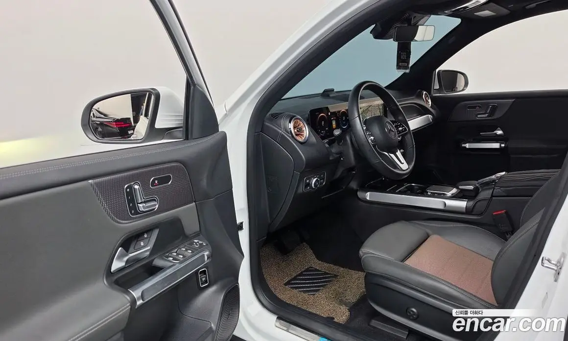 Mercedes-Benz EQB 2024 0.2 АКПП, фото 12