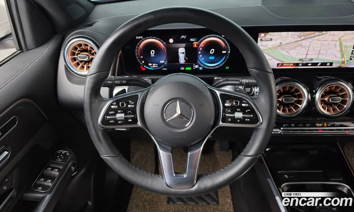 Mercedes-Benz EQB 2024 0.2 АКПП, фото 18