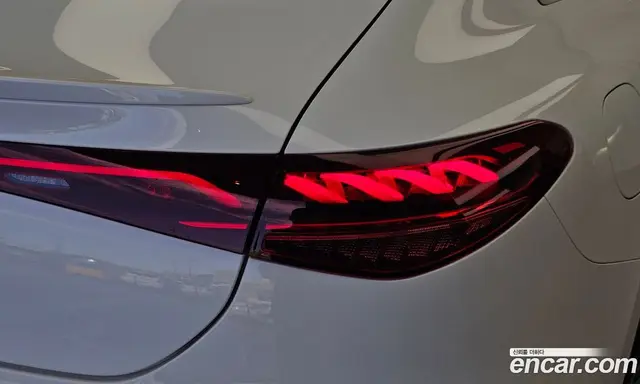 Mercedes-Benz EQE 2023 0.3 АКПП, миниатюра 9