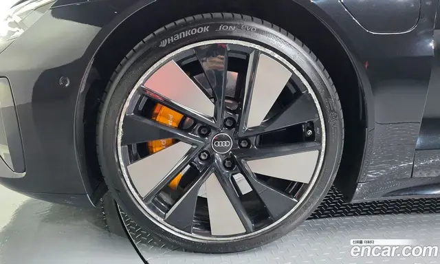 Audi e-tron GT 2022 0.1 АКПП, миниатюра 4 Audi e-tron GT 2022 0.1 АКПП, миниатюра 4