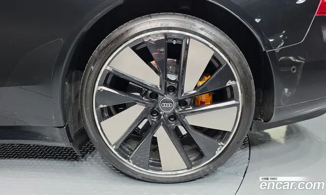 Audi e-tron GT 2022 0.1 АКПП, миниатюра 6 Audi e-tron GT 2022 0.1 АКПП, миниатюра 6