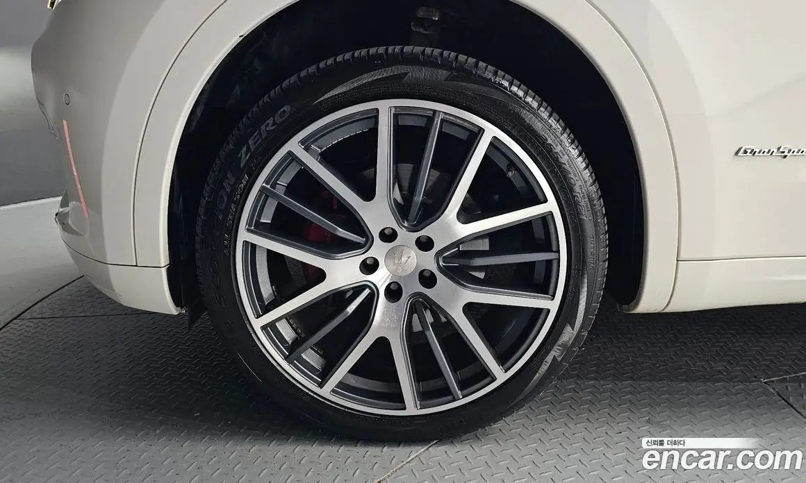 Maserati Levante 2017 3.0 АКПП, фото 4