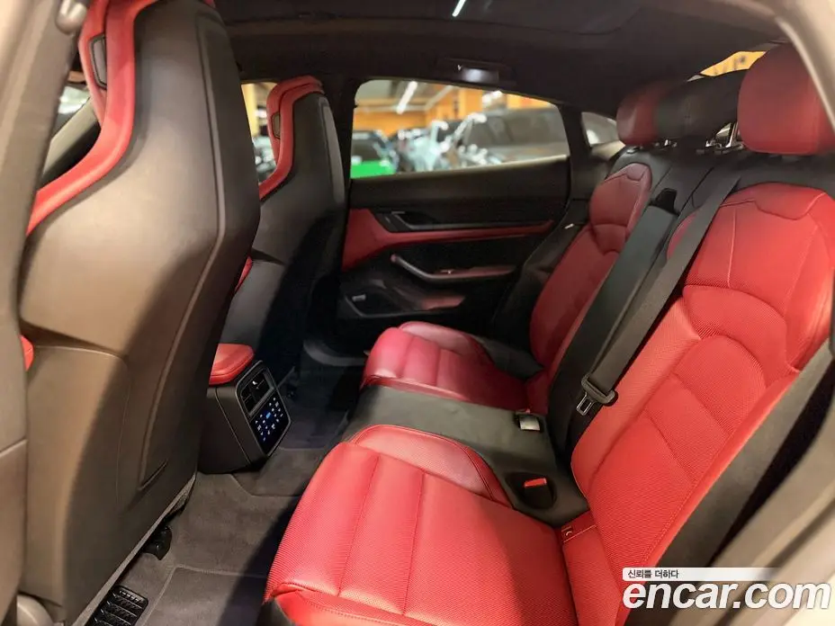 Porsche Taycan 2021 0.3 АКПП, фото 18