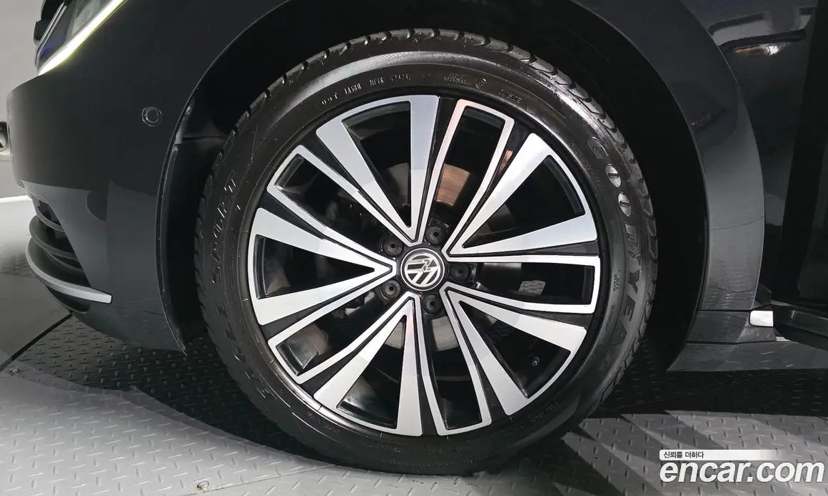 Volkswagen Arteon 2019 2.0 АКПП, фото 5